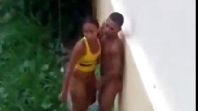 お尻ブロンドに来る 女性 下着 エロ 動画