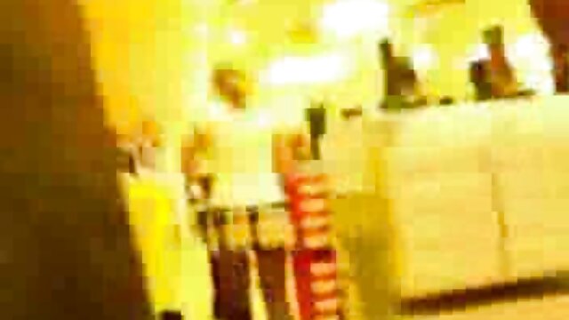 開かずにお尻に持っていきます。 女性 専用 アダルト 無 修正