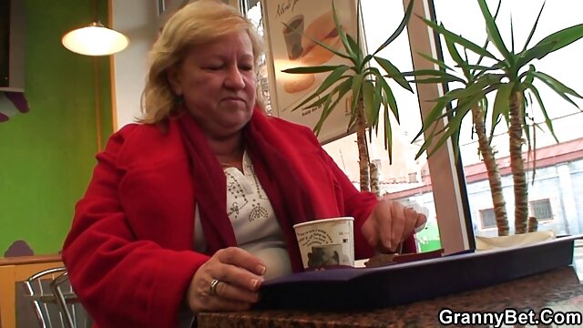 ポルノを書く男。 セックス 動画 安心