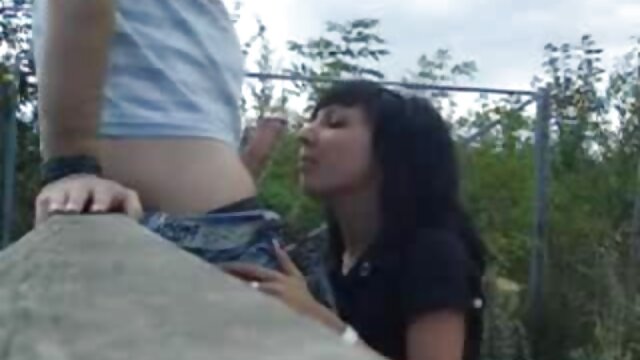 漁師は川で女性を食べる 女性 マッサージ エロ 動画
