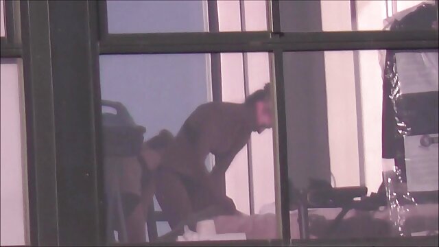 ソファの上に女の子を性交 えろ どう が おんな むけ