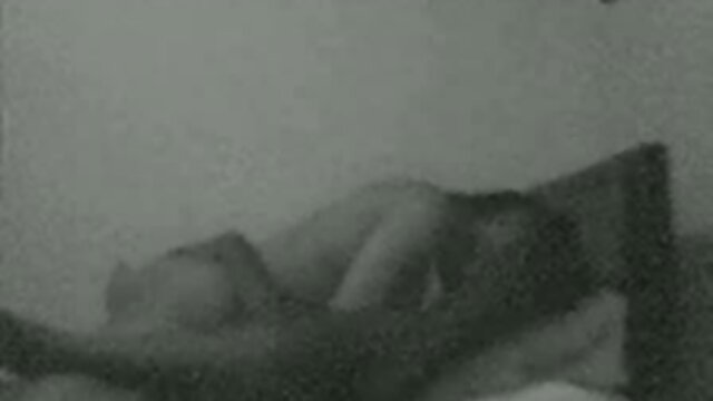 教師は若い学生をレイプした。 av 女 動画