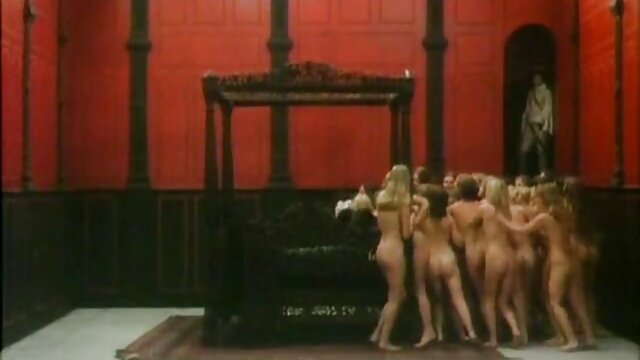 ポルノSHKOLNITSA：新しいクラス 女子 向け アダルト 動画