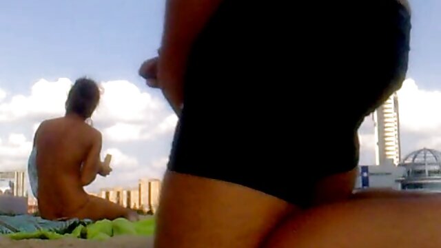Busty金髪とアジアの商品 レズビアン の エロ 動画